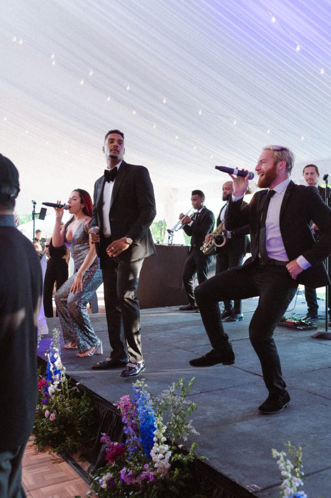 purple-blue-vibrant-wedding-photos-monteverde-at-oldstone-ny-suess-moments-photography