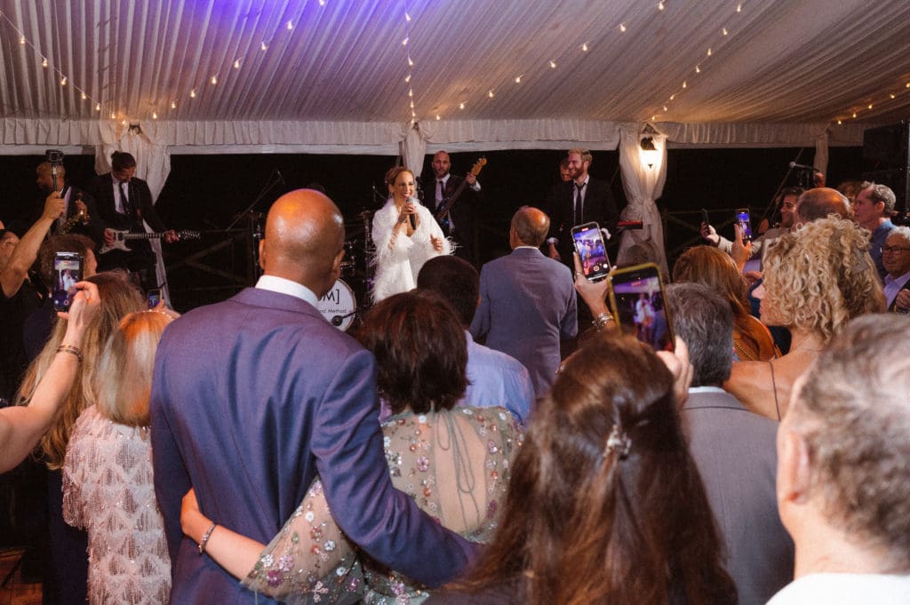purple-blue-vibrant-wedding-photos-monteverde-at-oldstone-ny-suess-moments-photography