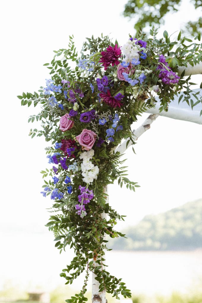 purple-blue-vibrant-wedding-photos-monteverde-at-oldstone-ny-suess-moments-photography