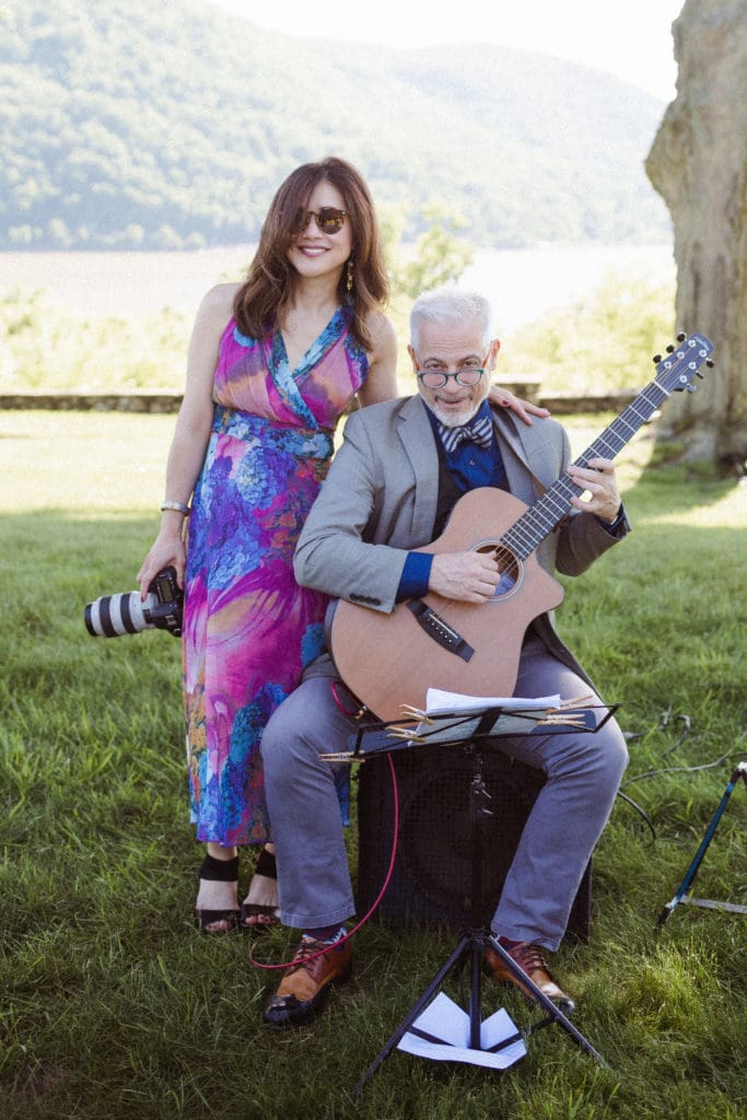 purple-blue-vibrant-wedding-photos-monteverde-at-oldstone-ny-suess-moments-photography