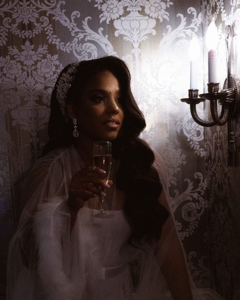 creative-portrait-of-bride-near-light