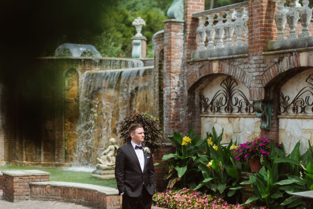 groom-waiting-at-first-look