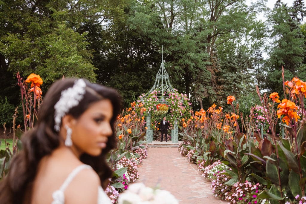 garden-dreamy-wedding-photos-the-manor-nj-by-suess-moments-photography