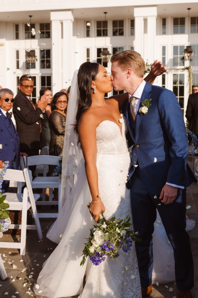 outdoor-wedding-ceremony-the-ryland-inn-nj-wedding-photos-by-suess-moments