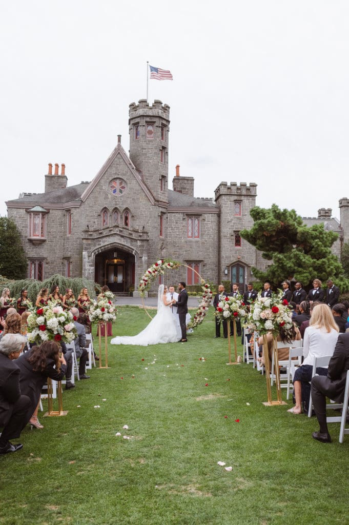 castle-wedding-new-york-suess-moments