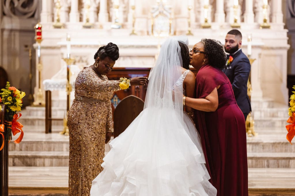 i-photographed-a-wedding-on-only-an-85mm-lens-suess-moments-photography
