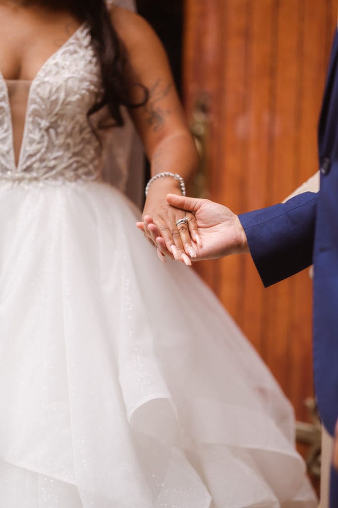 queens-of-all-saints-brooklyn-ny-wedding-photos-suess-moments