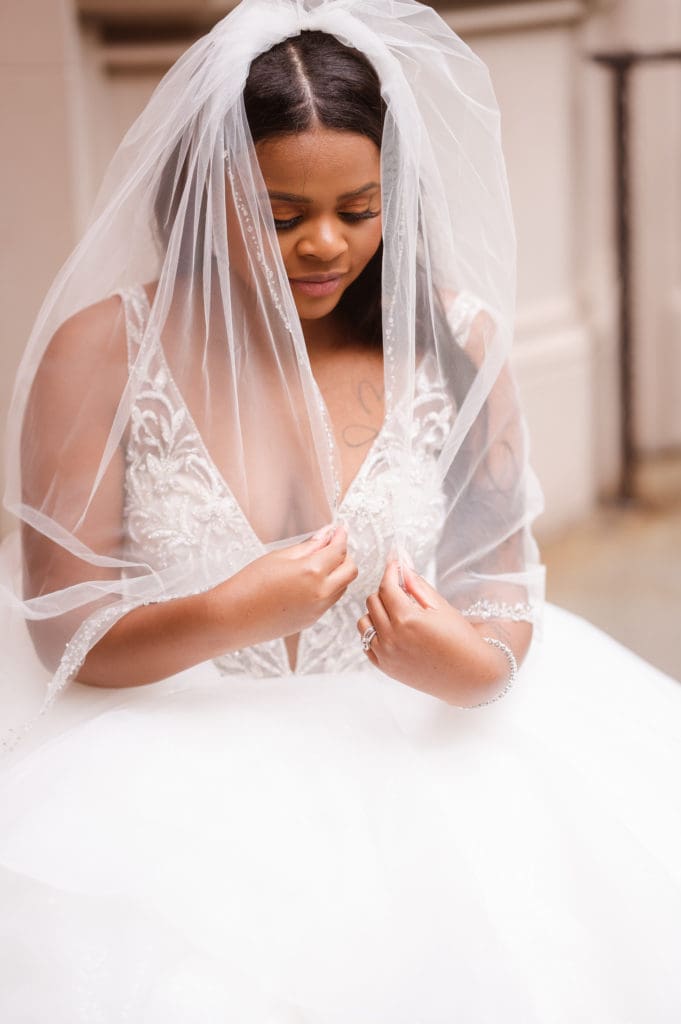 queens-of-all-saints-brooklyn-ny-wedding-photos-suess-moments