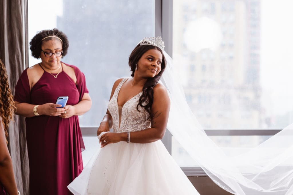 i-photographed-a-wedding-on-only-an-85mm-lens-suess-moments-photography