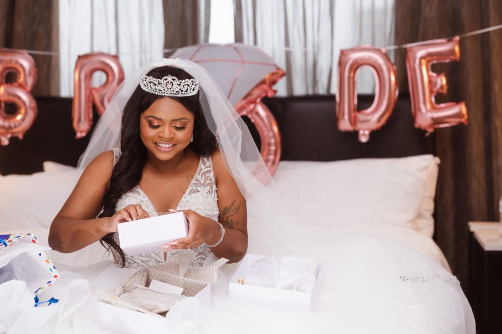 i-photographed-a-wedding-on-only-an-85mm-lens-suess-moments-photography