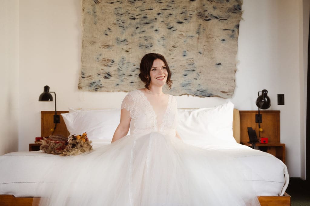 the-ace-hotel-downtown-brooklyn-wedding-bride-prep-photos-by-suess-moments-new-jersey