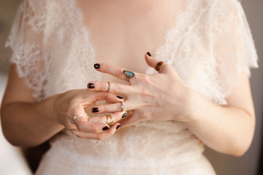 the-ace-hotel-downtown-brooklyn-wedding-bride-prep-photos-by-suess-moments-new-jersey