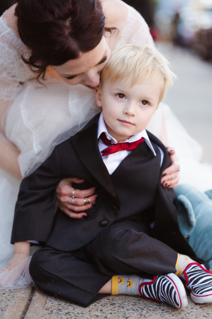 kids-at-a-wedding-photos-by-nj-photographer-suess-moments