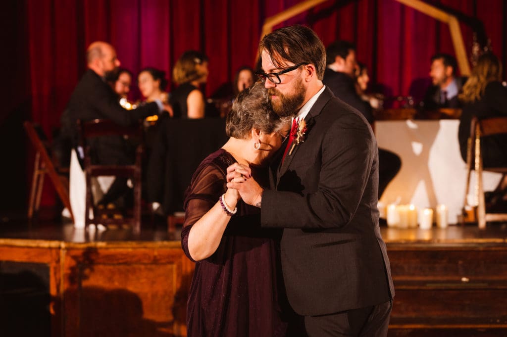 the-bell-house-gowanus-brooklyn-wedding-photos-by-suess-moments-photographer-nyc-new-jersey