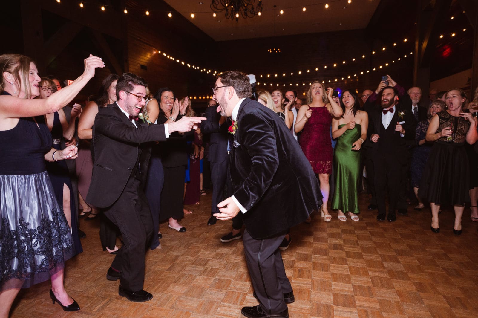 hollow-brook-country-club-ny-wedding-photos-by-suess-moments