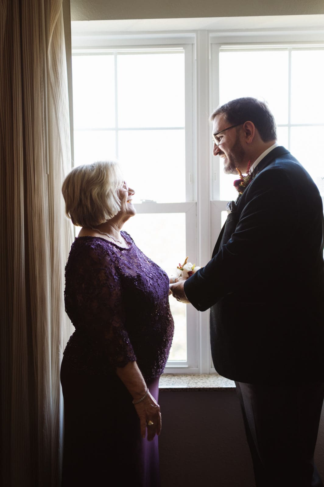 creative-and-fun-groom-prep-photos-suess-moments