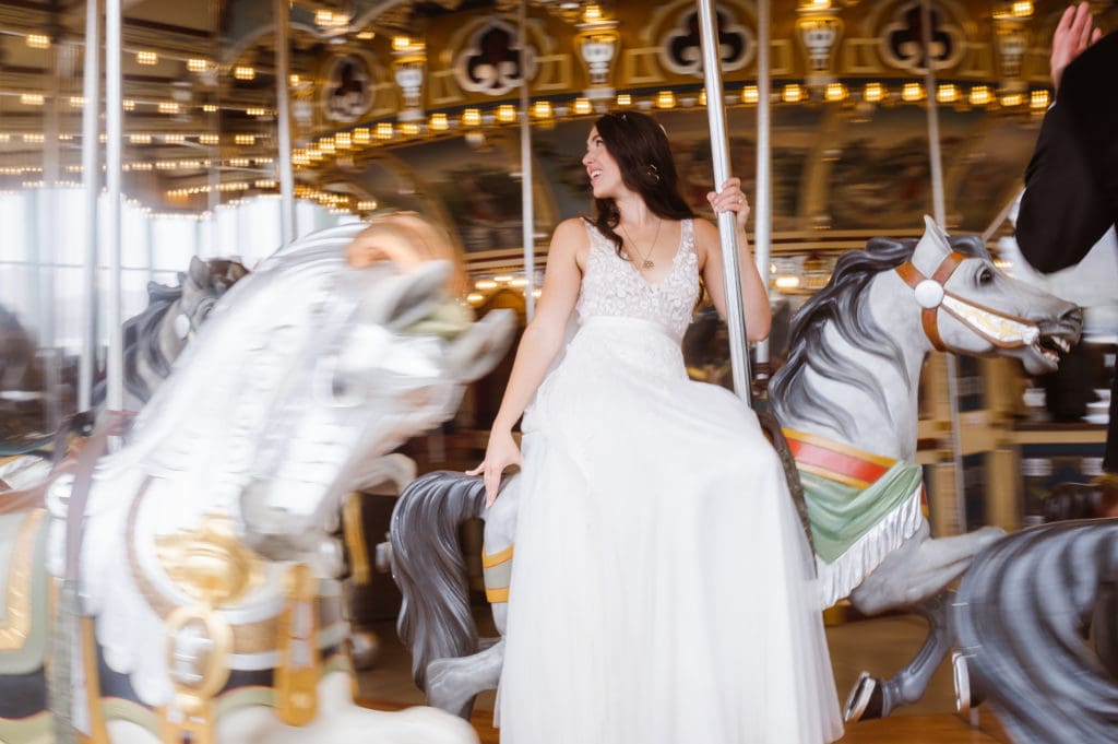 a-rainy-wedding-day-at-new-york-city-dumbo-brooklyn-by-suess-moments