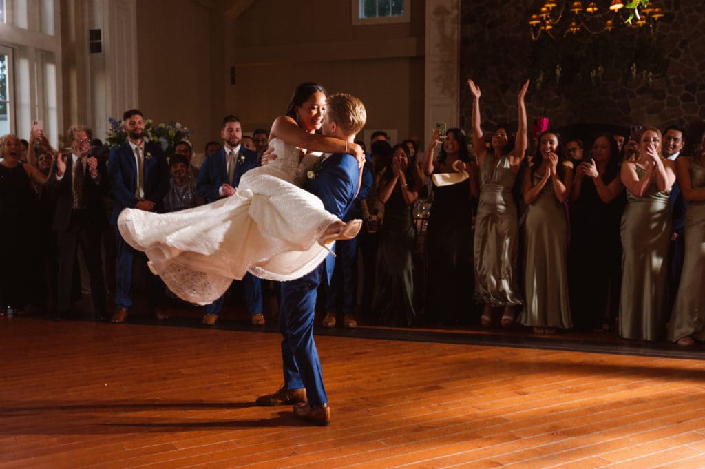 wedding-reception-first-dance