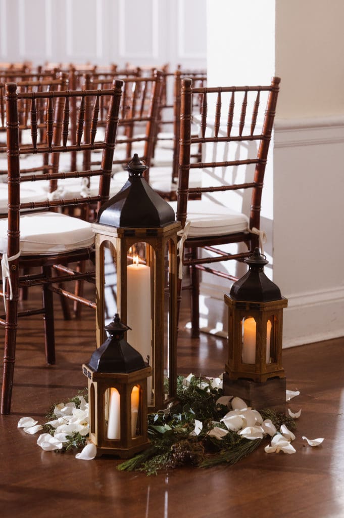 indoor-wedding-ceremony-at-the-whitby-castle-rye-new-york-by-suess-moments