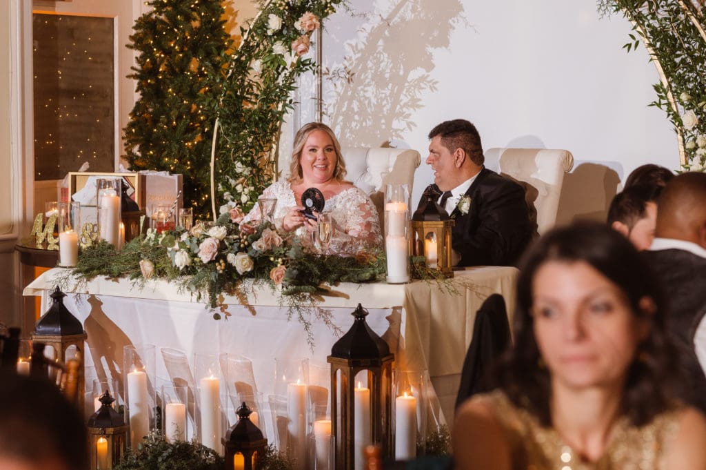 indoor-wedding-reception-at-the-whitby-castle-rye-new-york-by-suess-moments