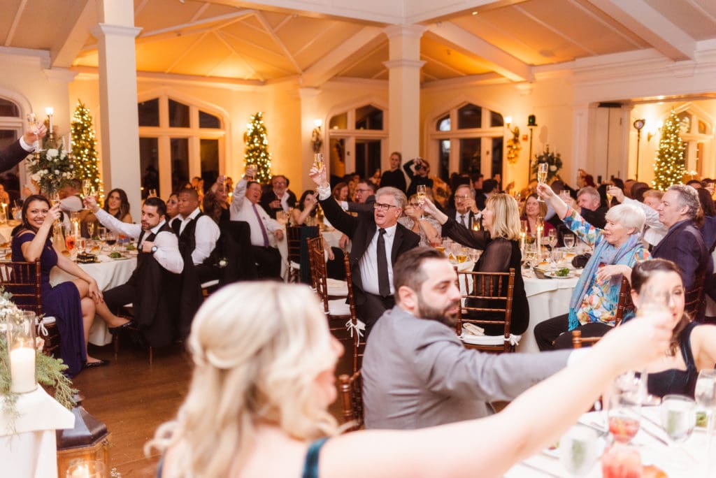 indoor-wedding-reception-at-the-whitby-castle-rye-new-york-by-suess-moments