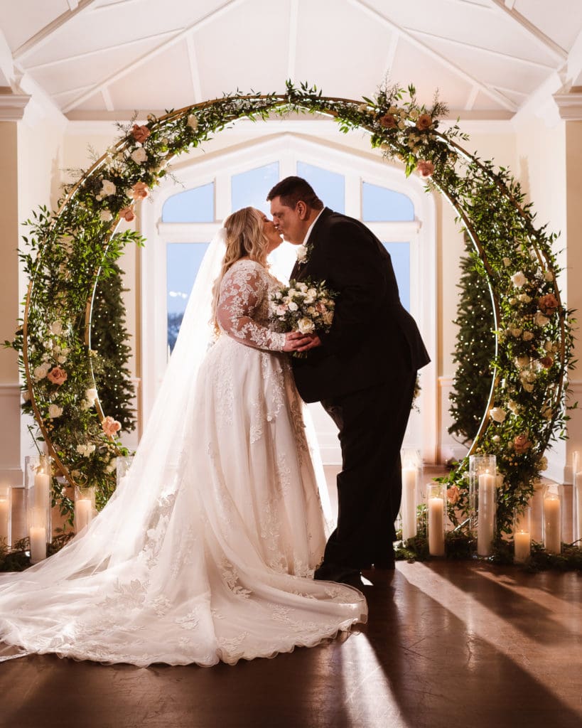 indoor-wedding-photos-at-whitby-castle-bar-wedding-photo-by-suess-moments-photographer