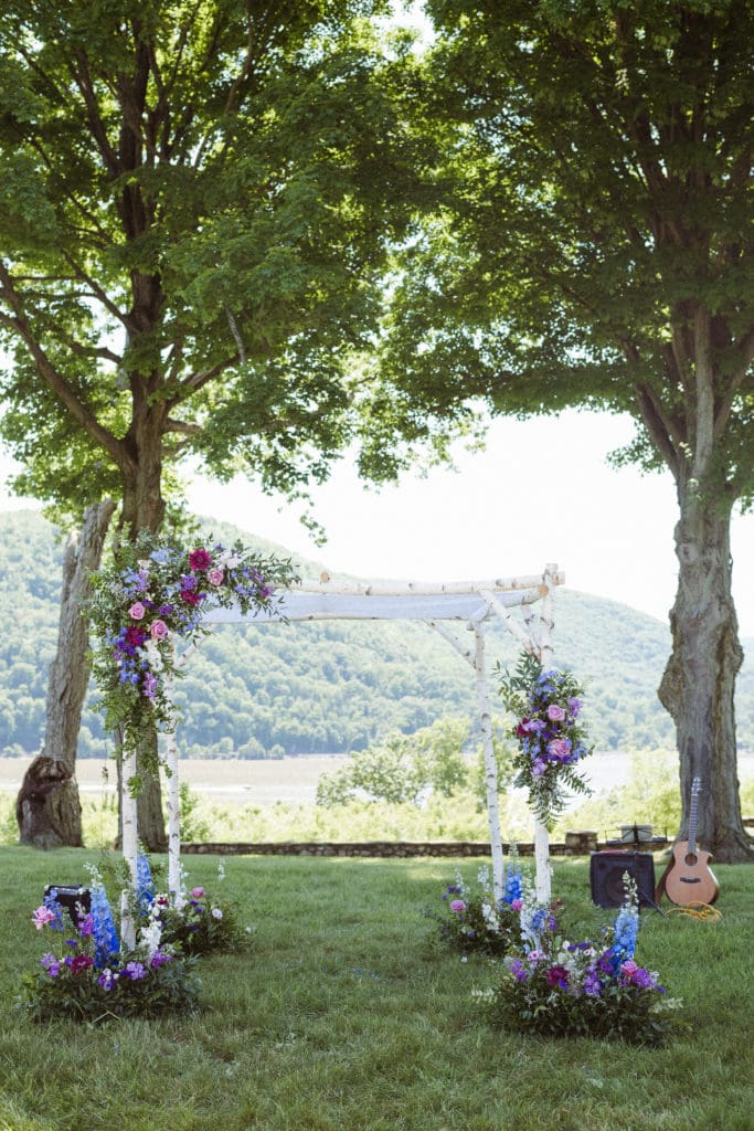 vivid-bold-wedding-color-combination-blue-purple-white-green