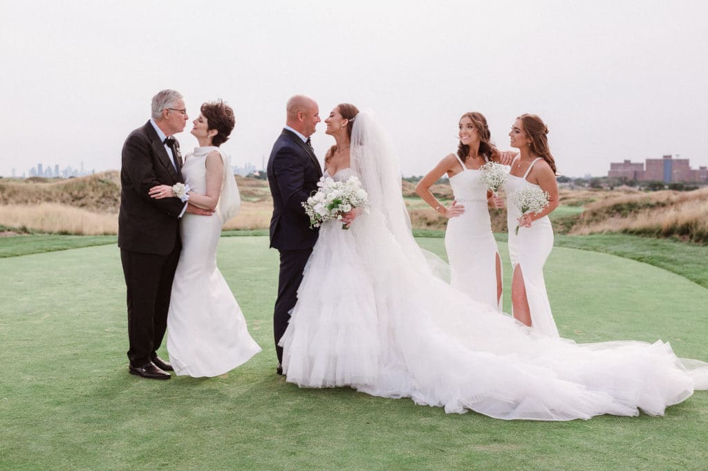 wedding-photo-with-family-by-suess-moments-nj-photographer