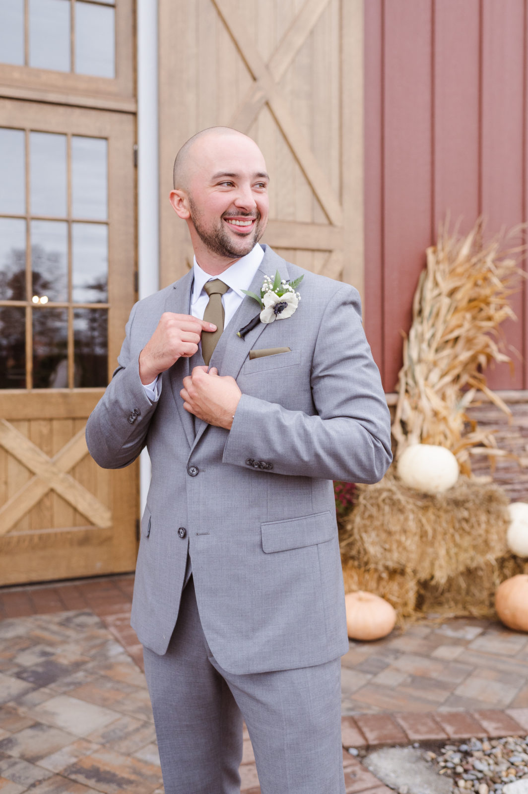 the-barn-at-villa-venezia-new-york-wedding-photos-by-suess-moments-weddings-photographer