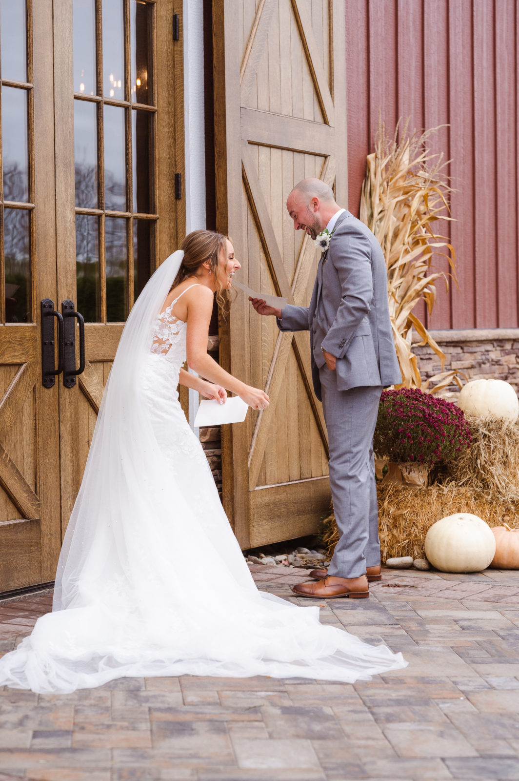 the-barn-at-villa-venezia-new-york-wedding-photos-by-suess-moments-weddings-photographer