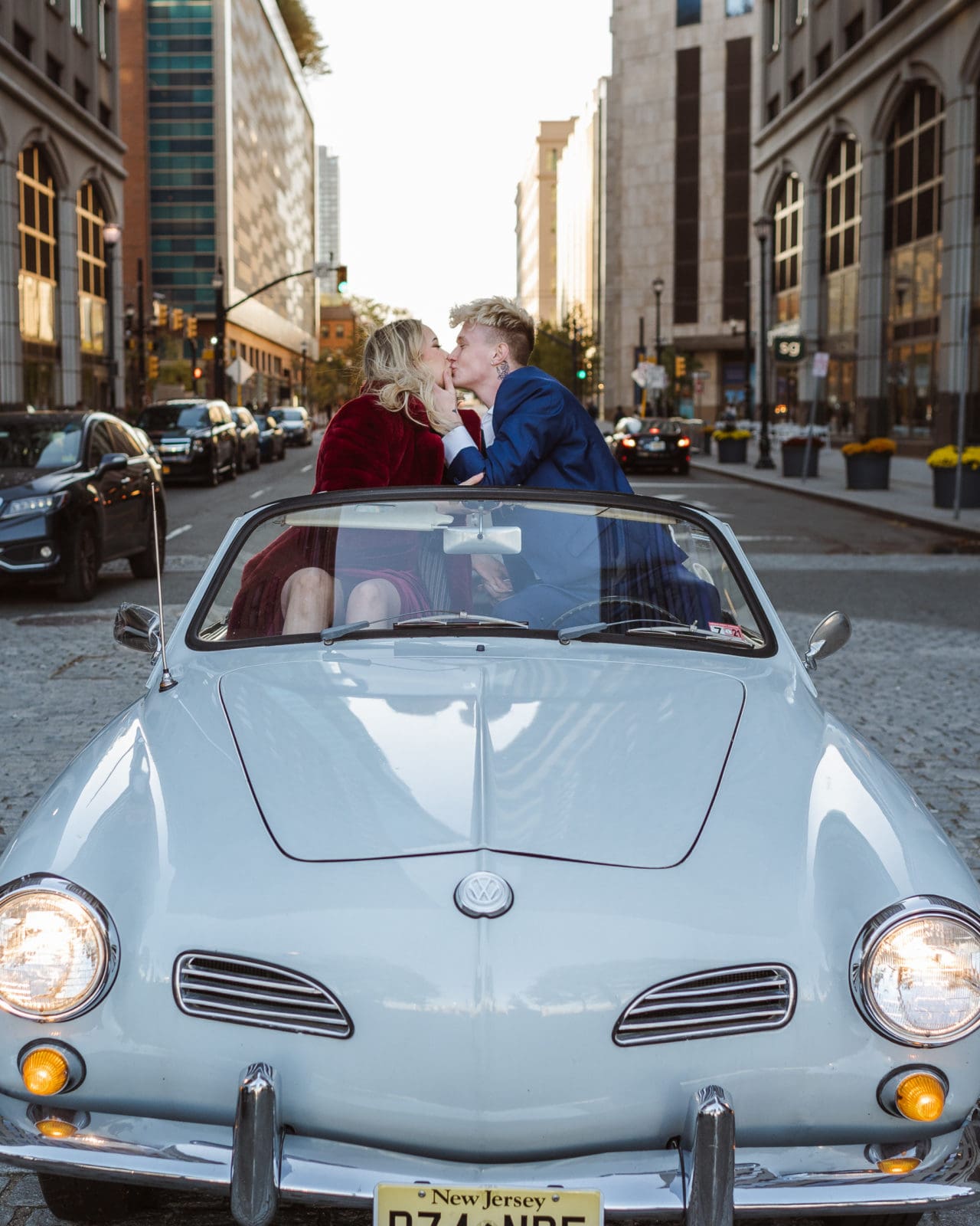 jersey-city-engagement-photos-with-vintage-car-suess-moments-weddings
