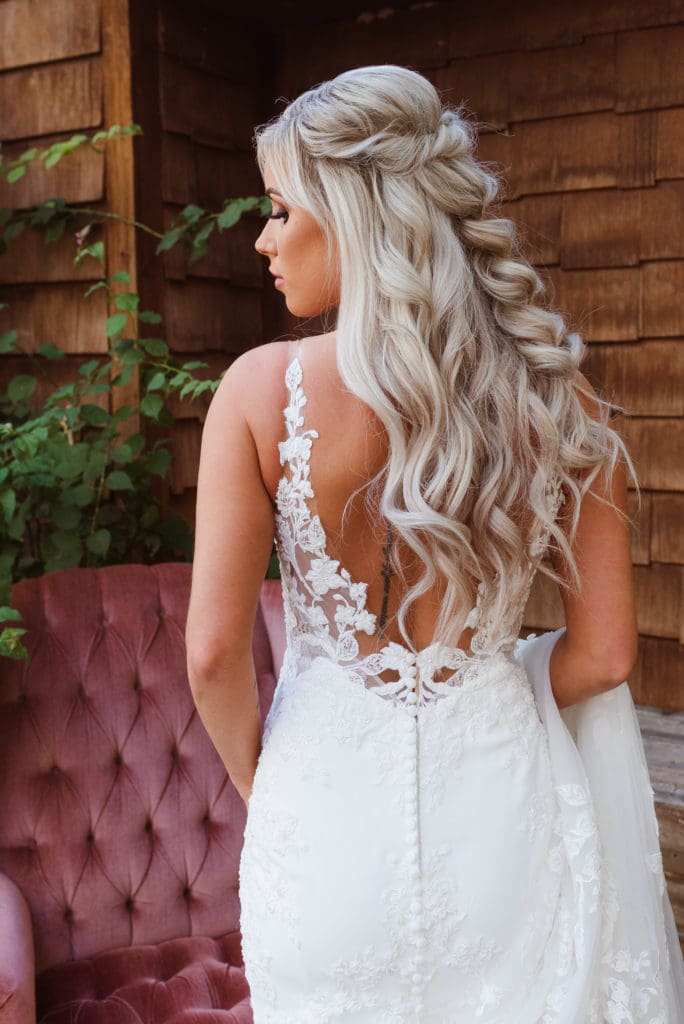 bridal-prep-and-bride-portraits-must-have-wedding-photos-by-suess-moments-photographer