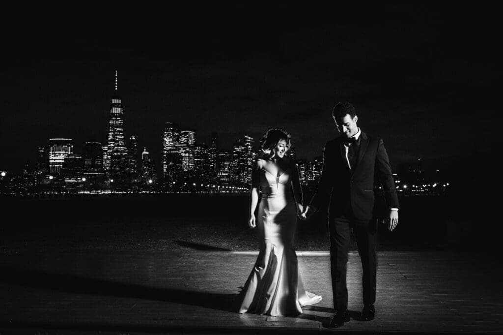 nyc-skyline-at-night-liberty-house-restaurant-nj-wedding-photo-by-suess-moments