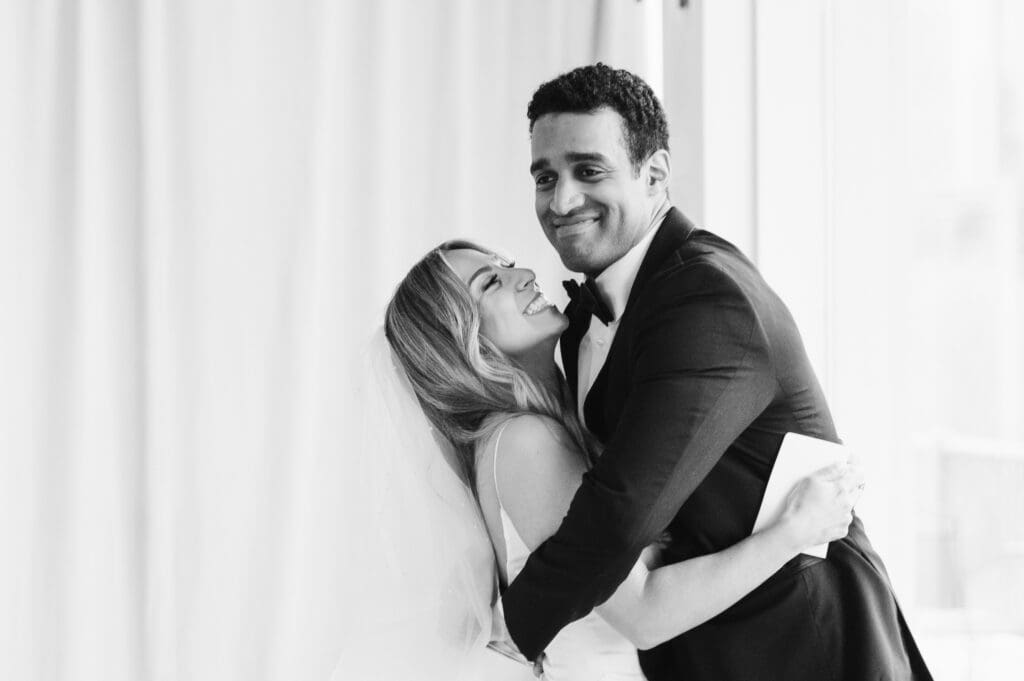 reading-vows-in-private-wedding-idea