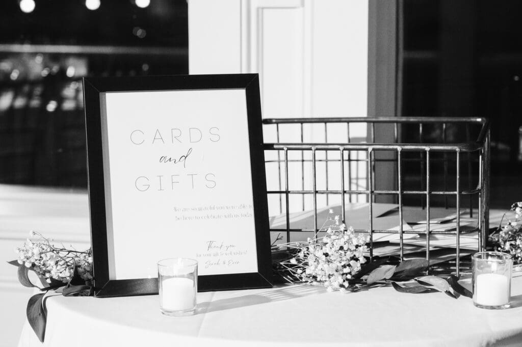 wedding-cocktail-hour-details-at-liberty-house-nj