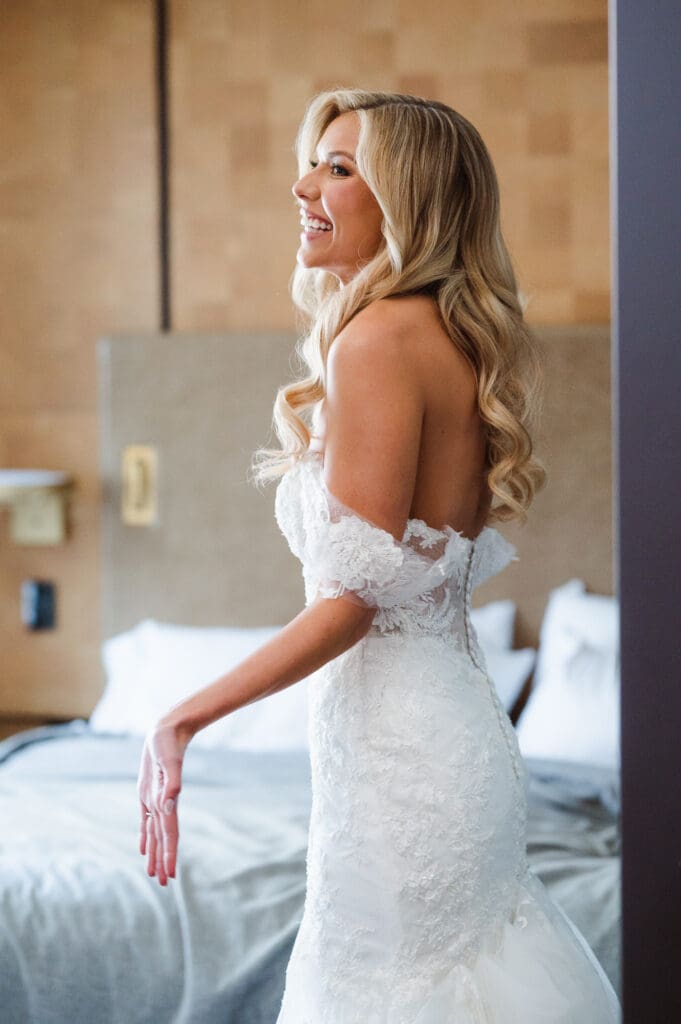 canopy-hilton-jersey-city-wedding-prep-photos