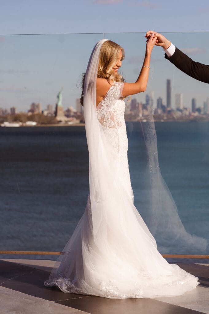 hudson-house-jersey-city-rooftop-wedding-photos
