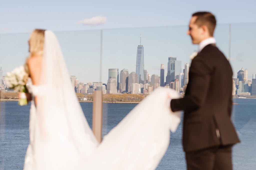 hudson-house-jersey-city-rooftop-wedding-photos