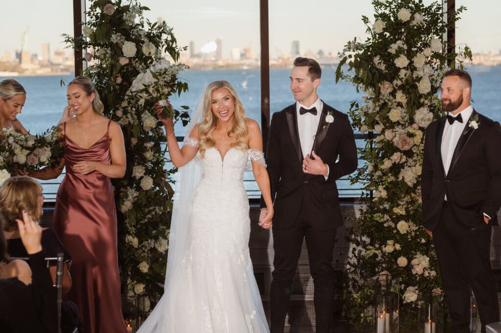 wedding-ceremony-indoors-at-hudson-house-jersey-city-waterfront-nyc-skyline
