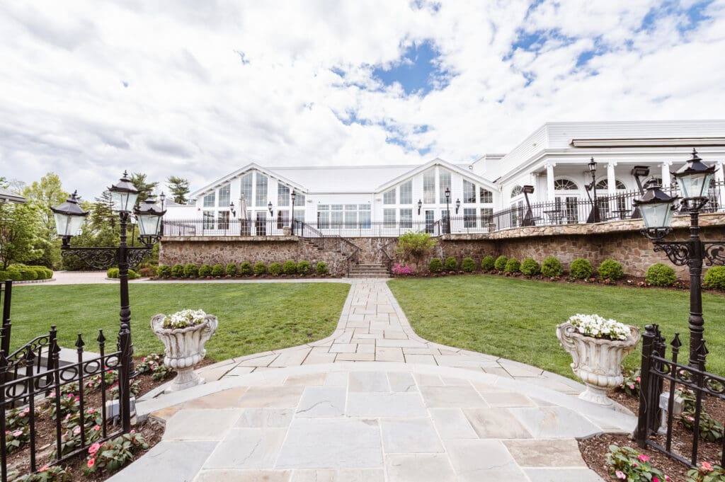 view-of-the-park-savoy-estate-wedding-photos-by-suess-moments-photography