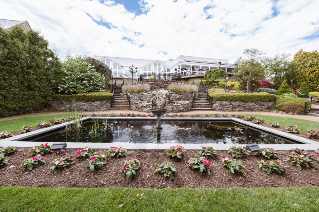 gardens-the-park-savoy-estate-wedding-photos-by-suess-moments-photography