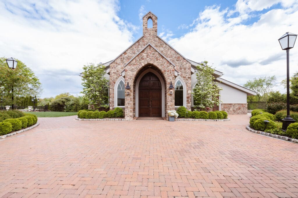 chapel-park-savoy-with-an-indoor-ceremony-chapel-new-jersey-venue