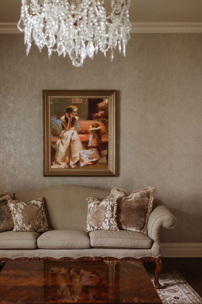 bride-and-groom-suite-at-the-reception-the-park-savoy-estate-wedding-photos-by-suess-moments-photography