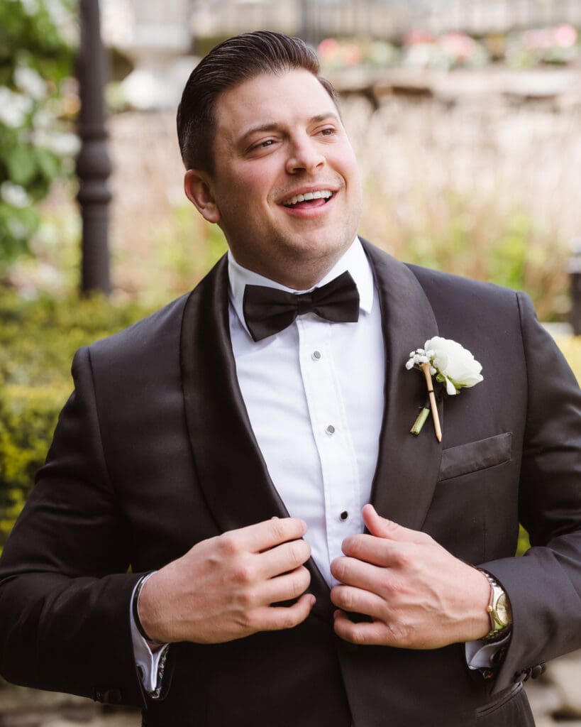 groom-prep-photos-at-park-savoy-estate-new-jersey-by-suess-moments