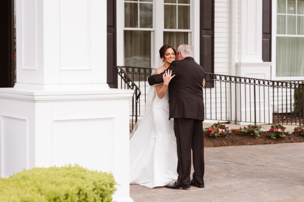 first-look-bride-and-dad-at-park-savoy-estate-in-new-jersey