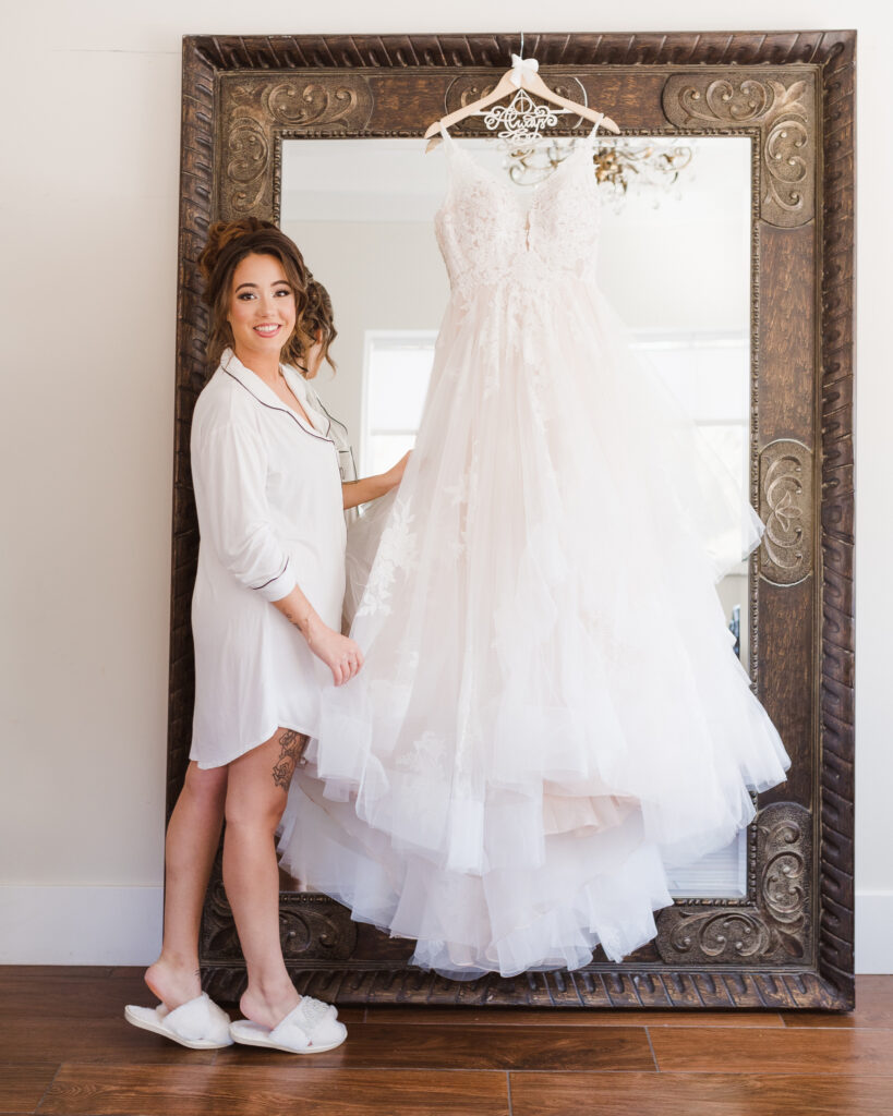 traditional-bride-portrait-on-wedding-day-with-dress