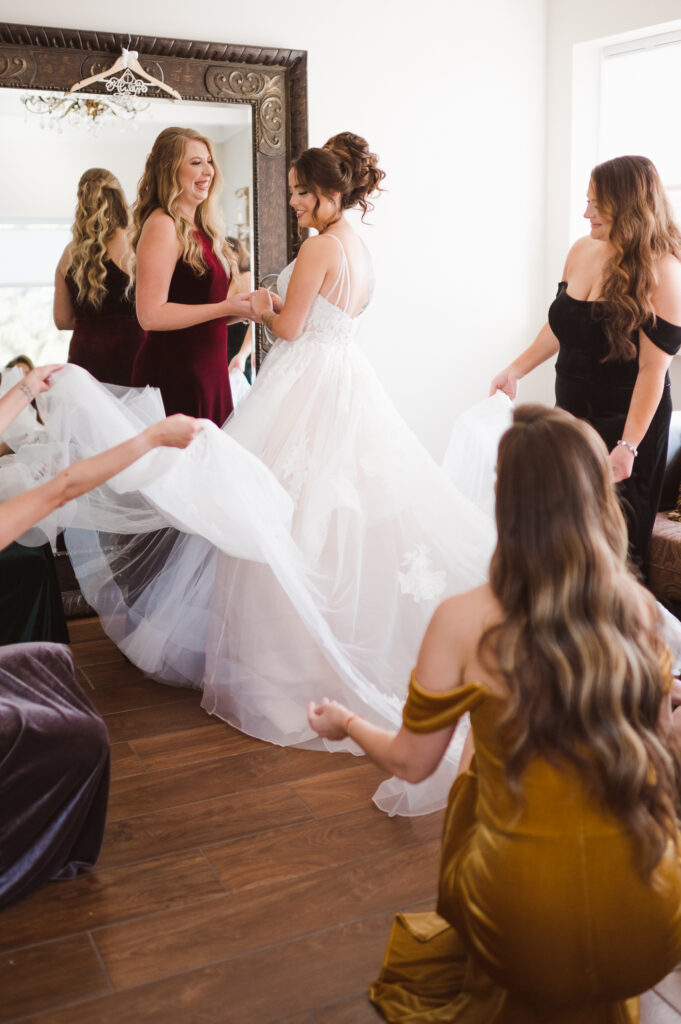 must-have-bride-portrait-with-bridesmaids
