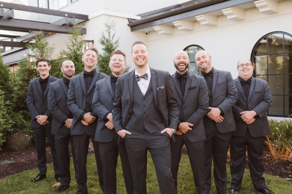wedding-party-photos-at-perona-farms-the-refinery-by-suess-moments