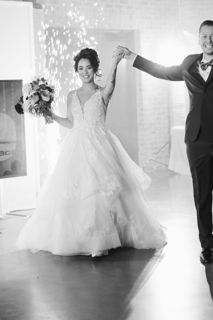 wedding-reception-at-perona-farms-the-refinery
