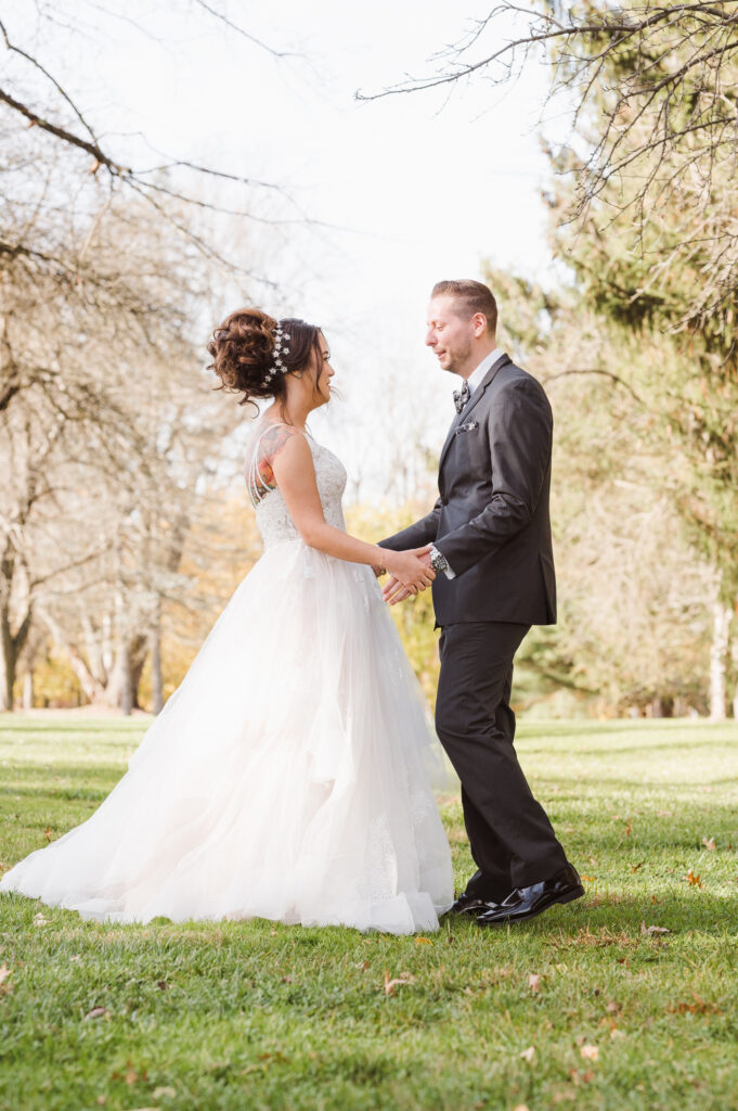 first-look-at-perona-farms-nj-wedding-photo